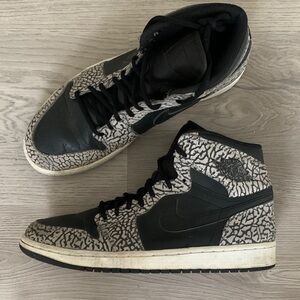 Nike Air Jordan 1 Retro High Elephant Print